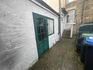 Photo 25- click for photo gallery